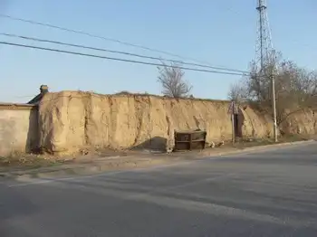 新疆塔城满城遗址,图二