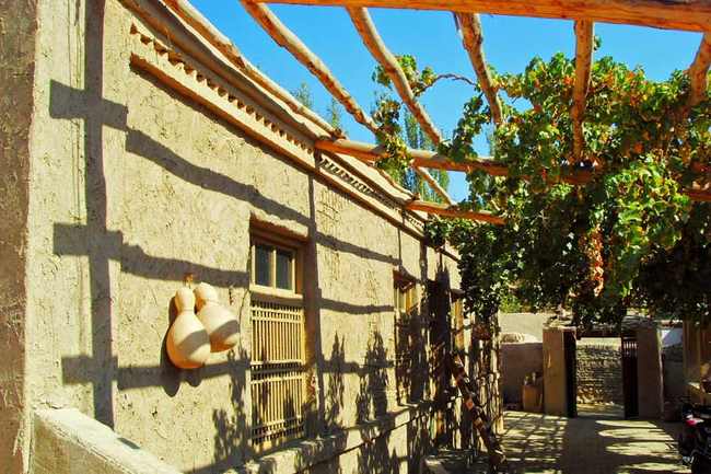 新疆吐鲁番维吾尔古村,图三