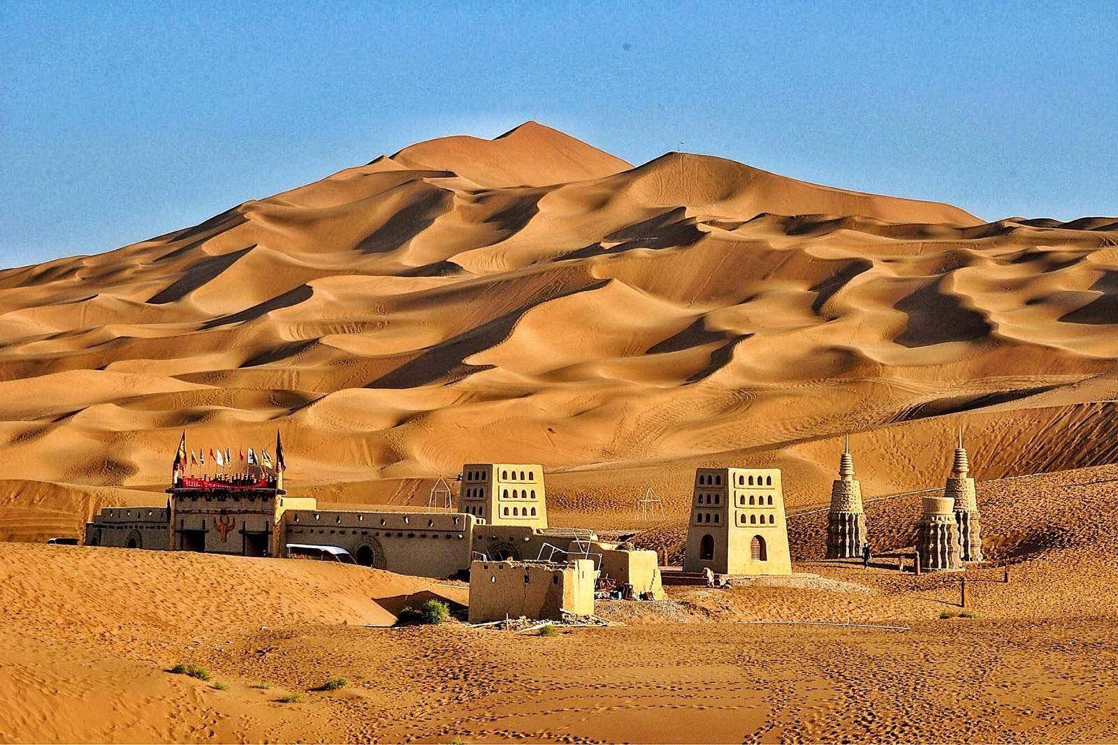 新疆吐鲁番库姆塔格沙漠,图一