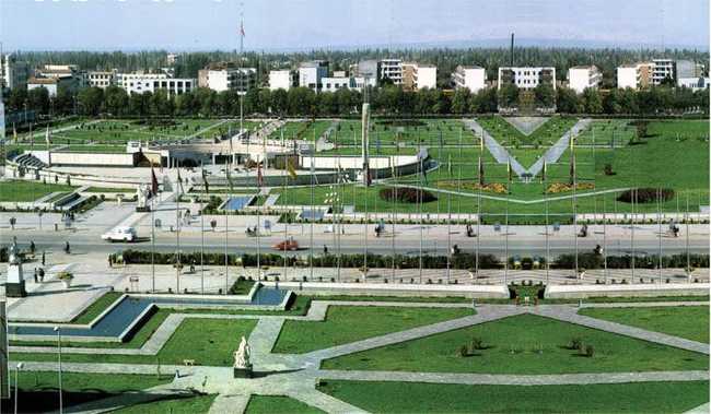 新疆吐鲁番旅游文化广场,图一