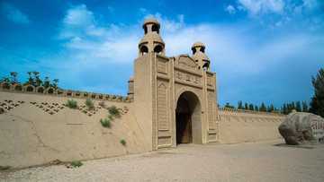 新疆吐鲁番郡王府,图二