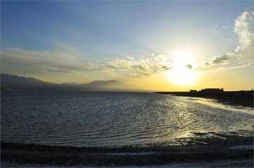 新疆乌鲁木齐市盐湖生态旅游区,图三