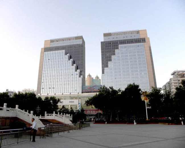 新疆乌鲁木齐人民广场,图三