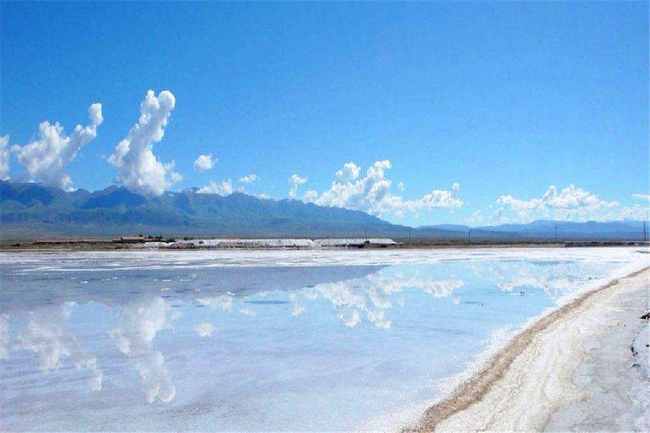 新疆乌鲁木齐柴窝堡湖旅游区,图一