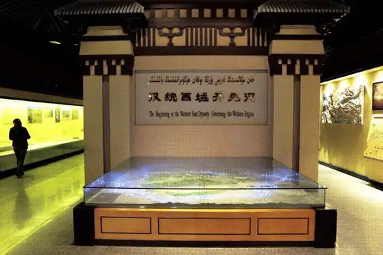 新疆乌鲁木齐博物馆3.jpg