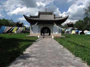 新疆伊犁圣佑庙,图一