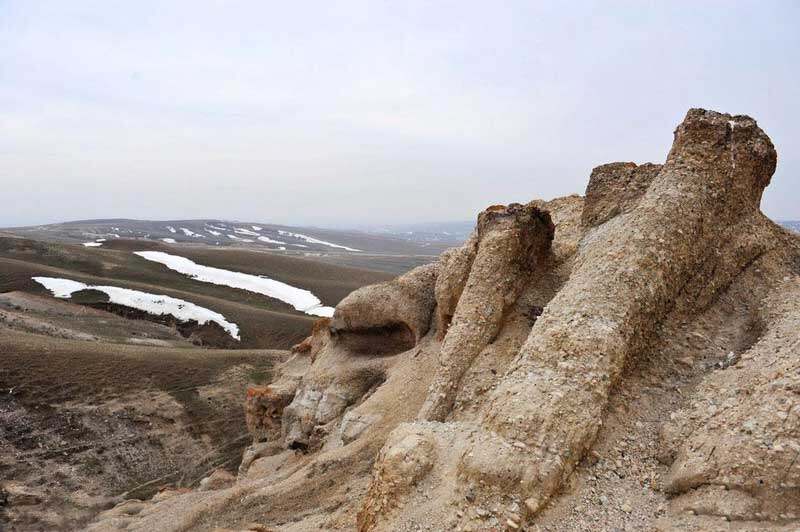 新疆伊犁火龙洞,图二