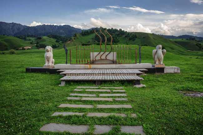 新疆伊犁乌孙古墓,图三