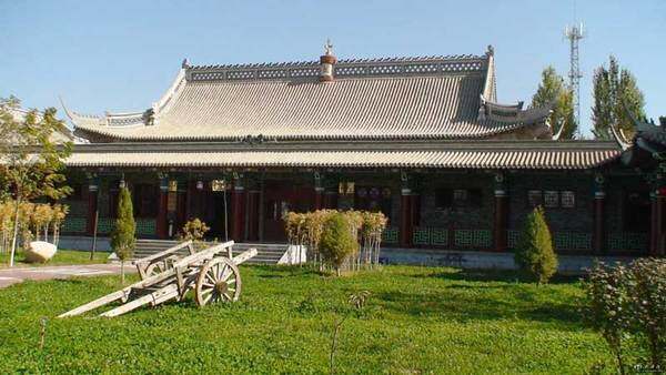 新疆伊犁靖远寺,图一