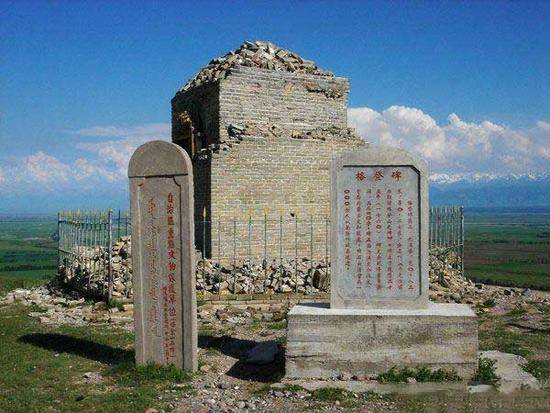 新疆伊犁格登山石碑,图二