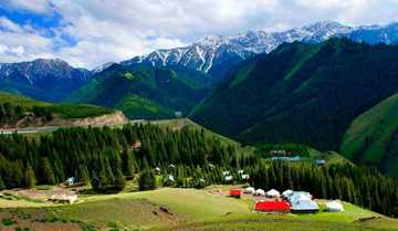 新疆伊犁果子沟,图二