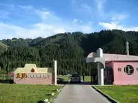新疆伊犁州阿克塔斯避暑山庄