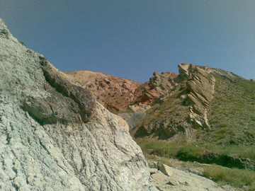 新疆伊犁火龙洞,图一