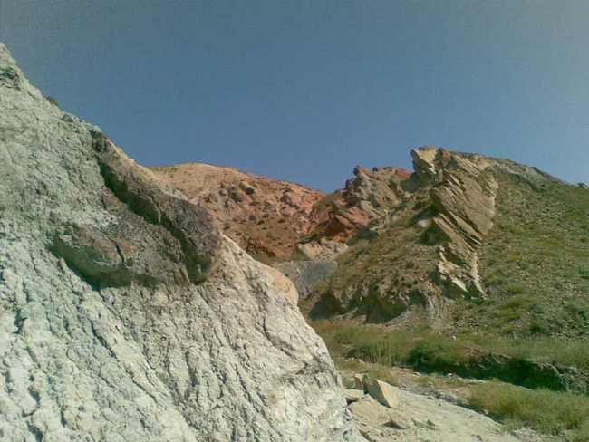 新疆伊犁火龙洞,图一