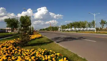 新疆伊宁城市海景,图三