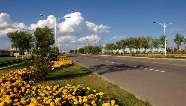 新疆伊宁城市海景,图三