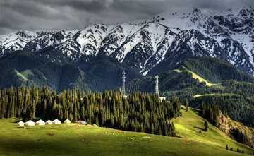 新疆伊犁果子沟,图一
