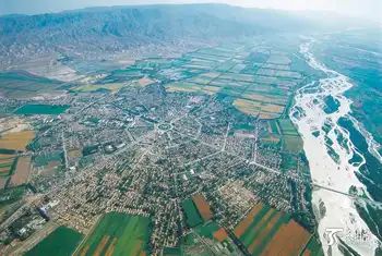 新疆伊犁特克斯八卦城,图一