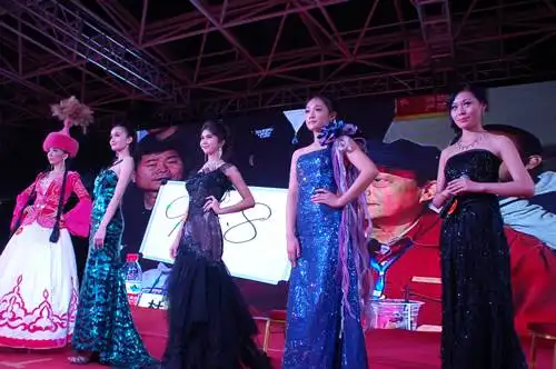 新疆旅游形象大使总决赛落幕（组图）