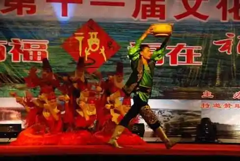 福海县第十一届文化旅游节开幕