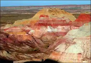 新疆五彩城传说中最美丽的死亡之地,图三