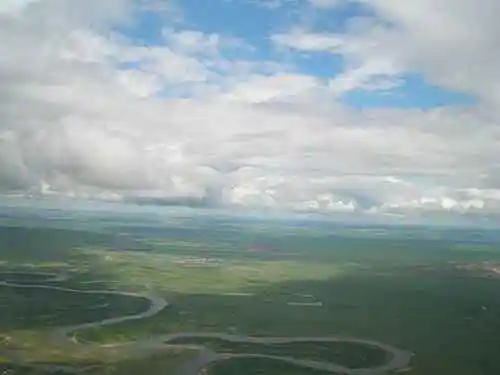 到青葱草原策马扬鞭