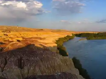 美丽新疆行攻略－1（布尔津五彩滩）,图一