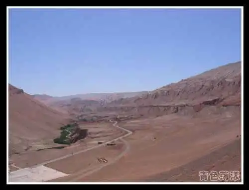 吐鲁番—火焰山