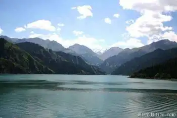 北疆自然揽胜之一:美若碧玉的天山明珠,图二