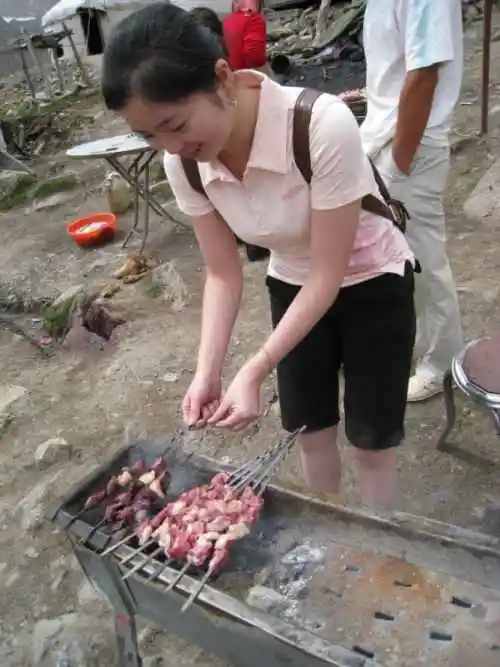 新疆，心无疆—中国新疆天山1号冰川、南山