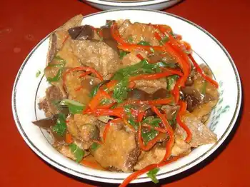 新疆回族的“九碗三行”正宗宴席,图九