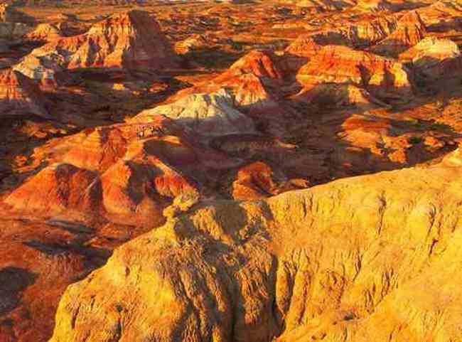 新疆五彩城传说中最美丽的死亡之地,图六