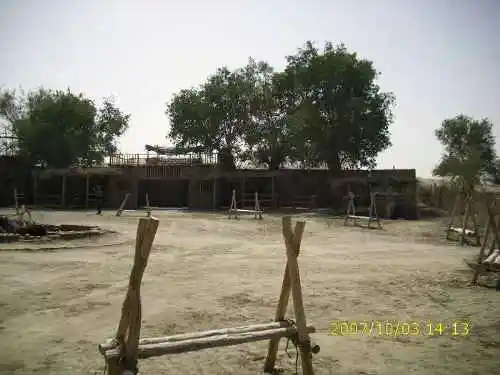 心旷神怡的罗布人村寨