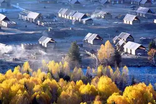 新疆行吟(７)：童话般的禾木村