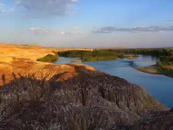 美丽新疆行攻略－1（布尔津五彩滩）,图三