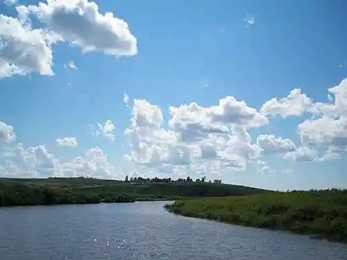 到青葱草原策马扬鞭