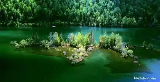 绝色新疆，色彩流淌的天堂