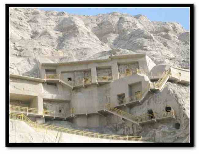 飘飞在新疆,图三