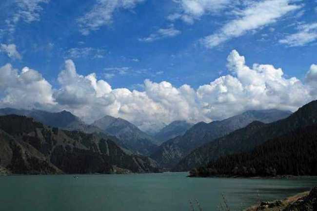 新疆:天池是一杯醉人的酒,图二