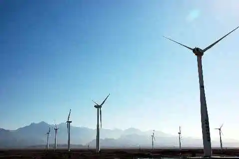 (北疆之五)吐鲁番的葡萄还没有熟