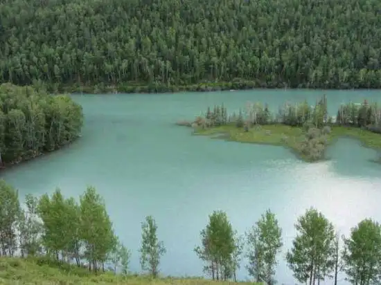 天堂很远喀纳斯很近