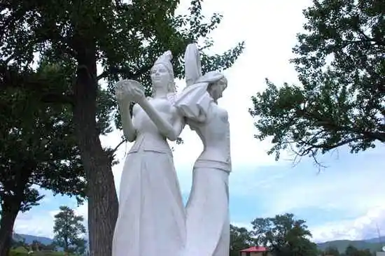 新彊那拉提草原掠影