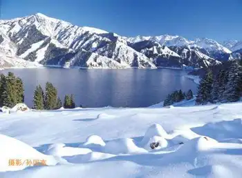 天山明珠--天池,图五