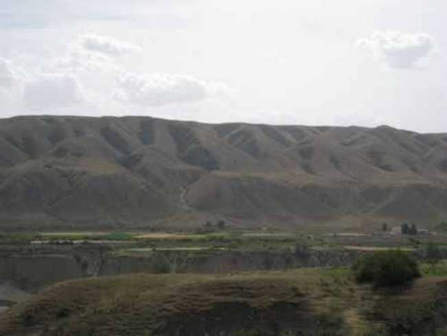 新疆，心无疆—中国新疆天山1号冰川、南山,图一