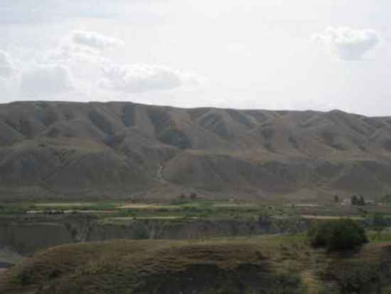 新疆，心无疆—中国新疆天山1号冰川、南山,图一