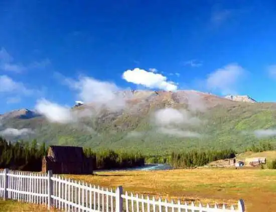 美丽宁静古村-图瓦村