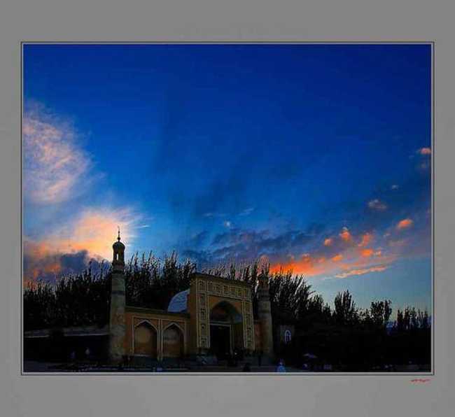 喀什的天空,图一