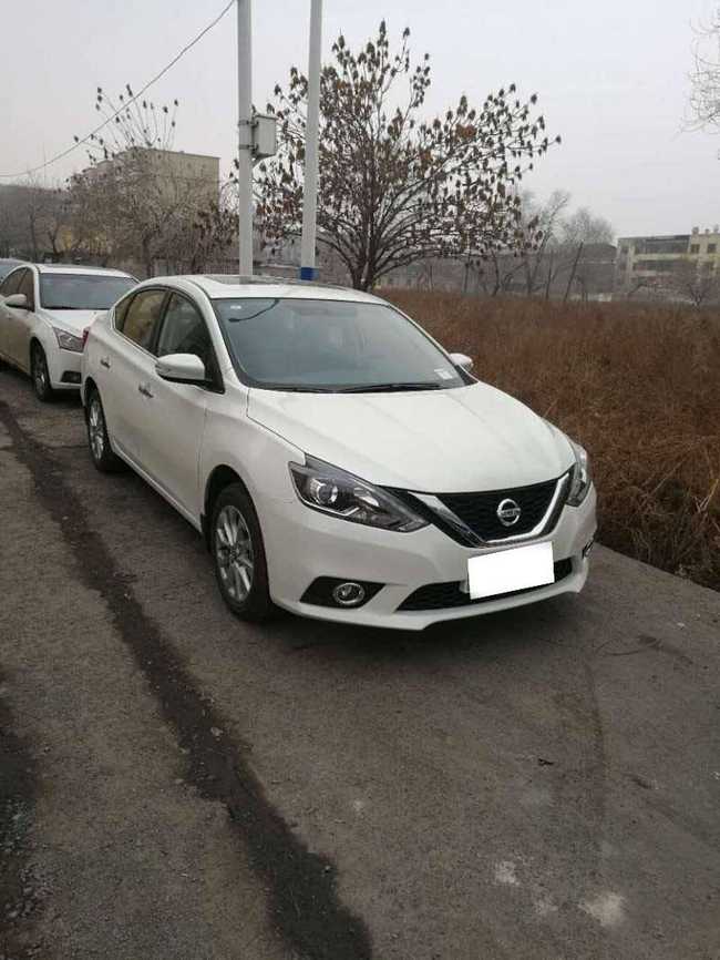 5座白色尼桑,图一