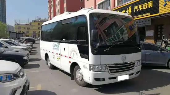 19座白色东风风尚