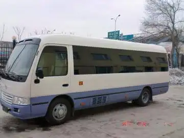 22座考斯特